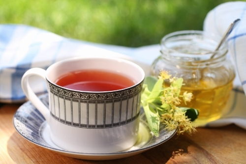 giảm cân bằng mật ong và trà xanh