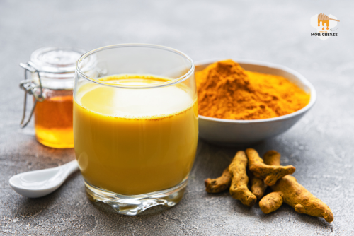 Uống tinh bột nghệ có nóng không