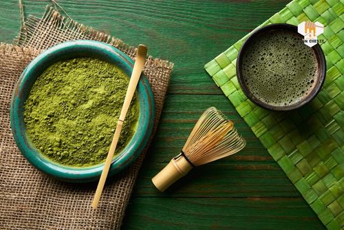 Cách sử dụng lá diếp cá để điều trị đau dạ dày